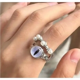 Каблучка Зміїний погляд