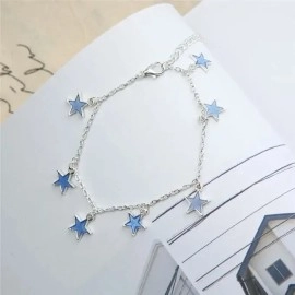 Флуоресцентний браслет зі зірками, що світяться.