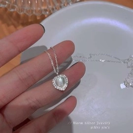 Намисто з серцем Love