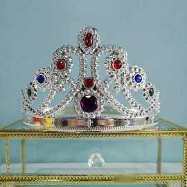 Пластикова корона принцессы, Королеви срібляста