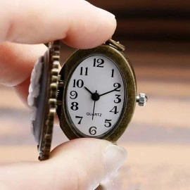 Годинник-кулон Маркіза з вінтажною камеєю на ланцюжку, бронзовий